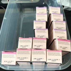 15 Mary Kay Foundations New!